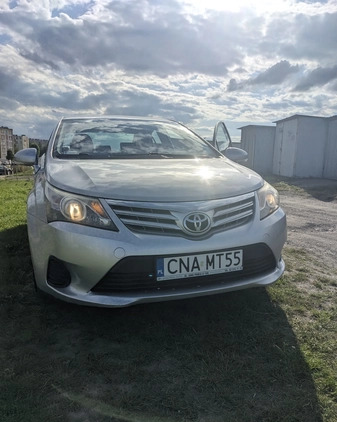 Toyota Avensis cena 44900 przebieg: 230000, rok produkcji 2013 z Szubin małe 106